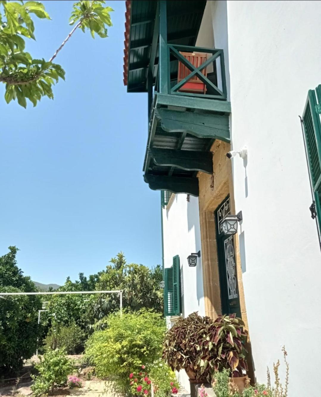 Dervise Mehmet Guest House Lefka  ภายนอก รูปภาพ