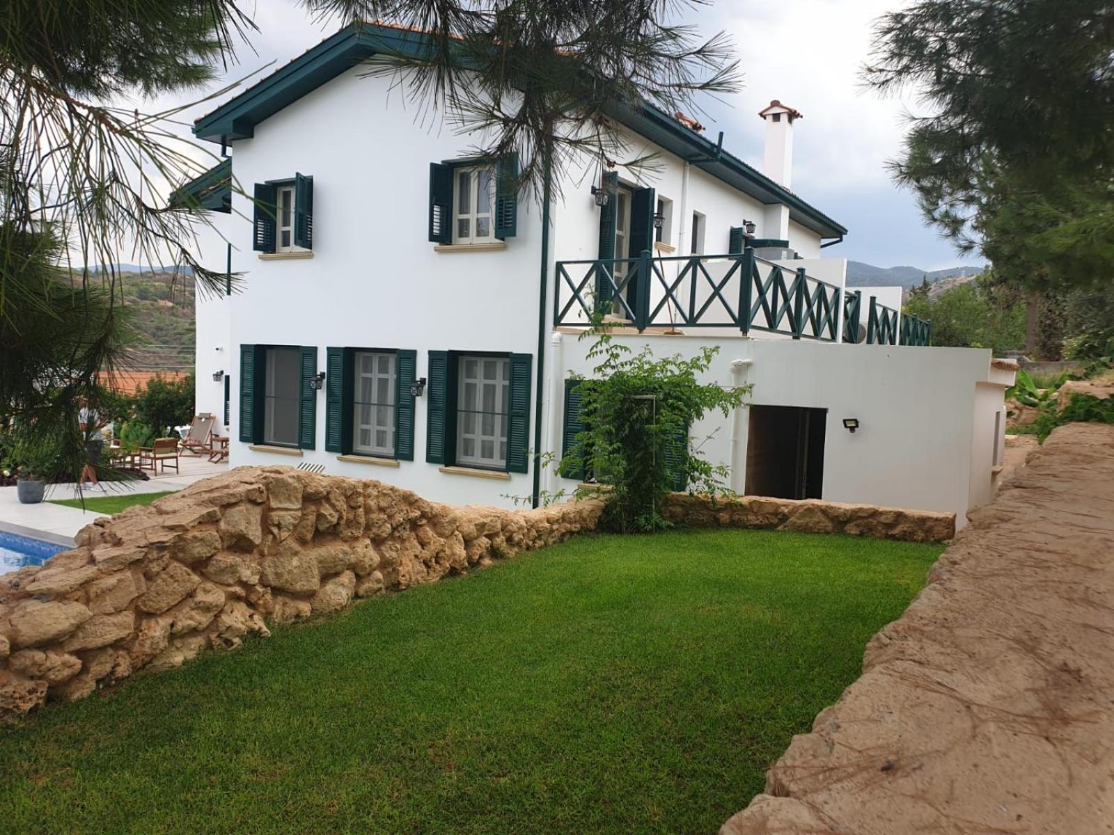 Dervise Mehmet Guest House Lefka  ภายนอก รูปภาพ